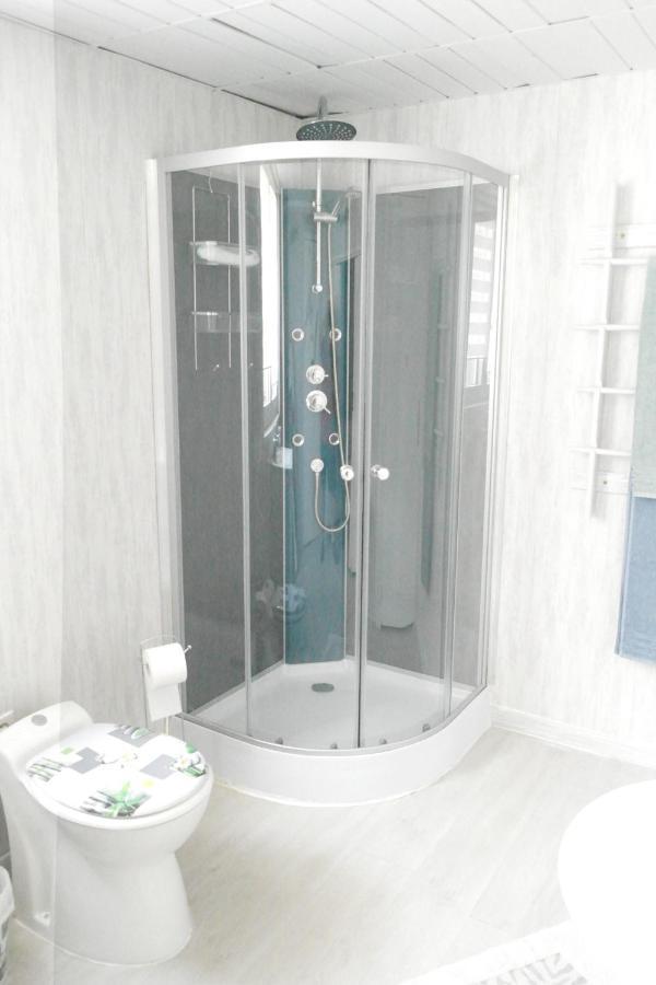 Studio 30 M2 Contes  Luaran gambar
