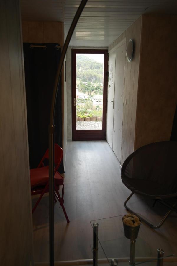 Studio 30 M2 Contes  Luaran gambar